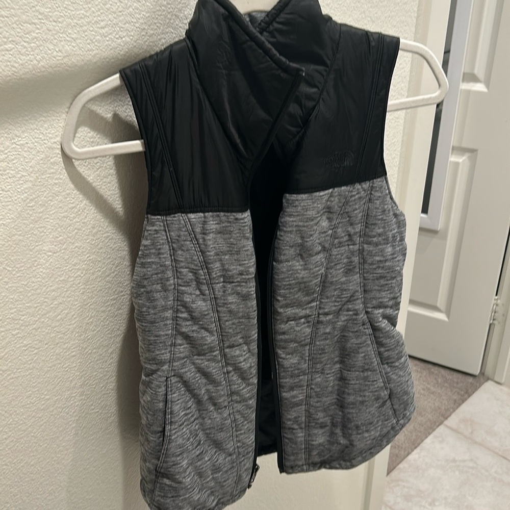 North face Two tone vest